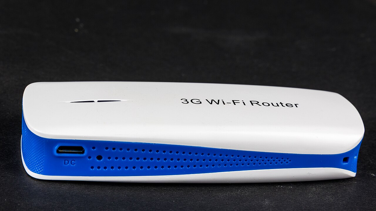 Wi-Fiルーター本体